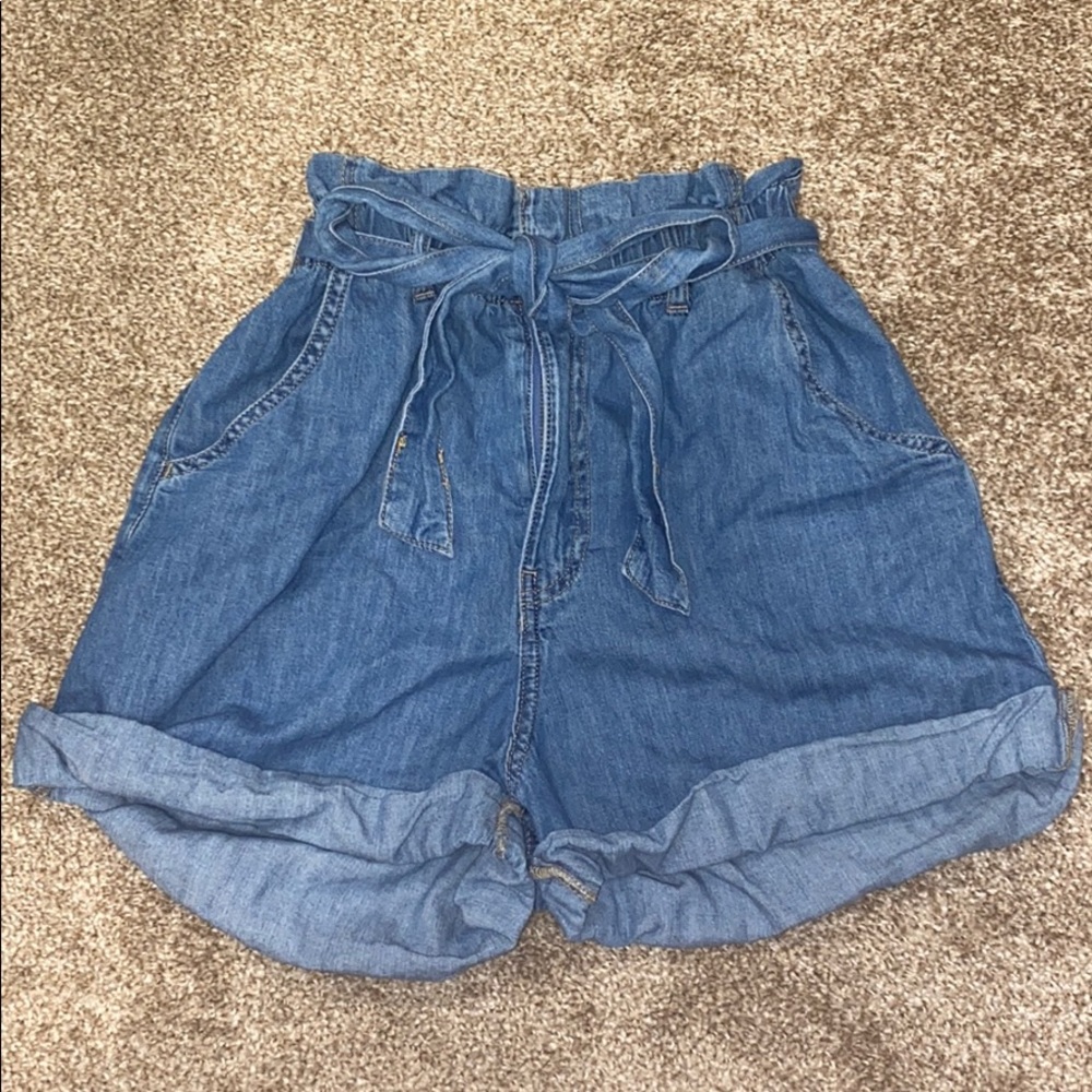 H&M tie high waisted shorts size 4